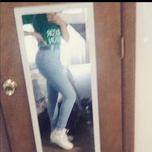 Meet your Posher, Joy